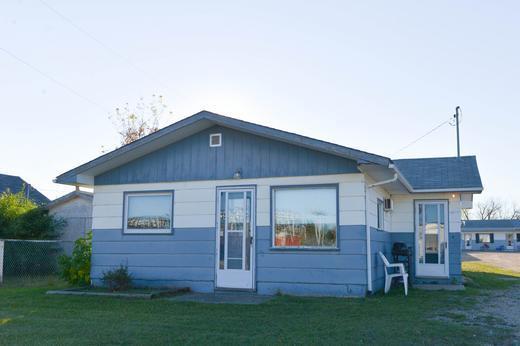 Thunderhill Motel And Suites Swan River Екстер'єр фото