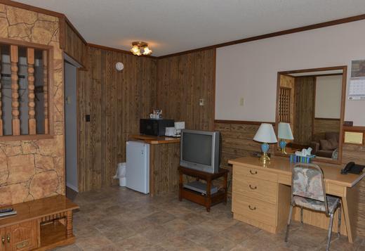 Thunderhill Motel And Suites Swan River Екстер'єр фото